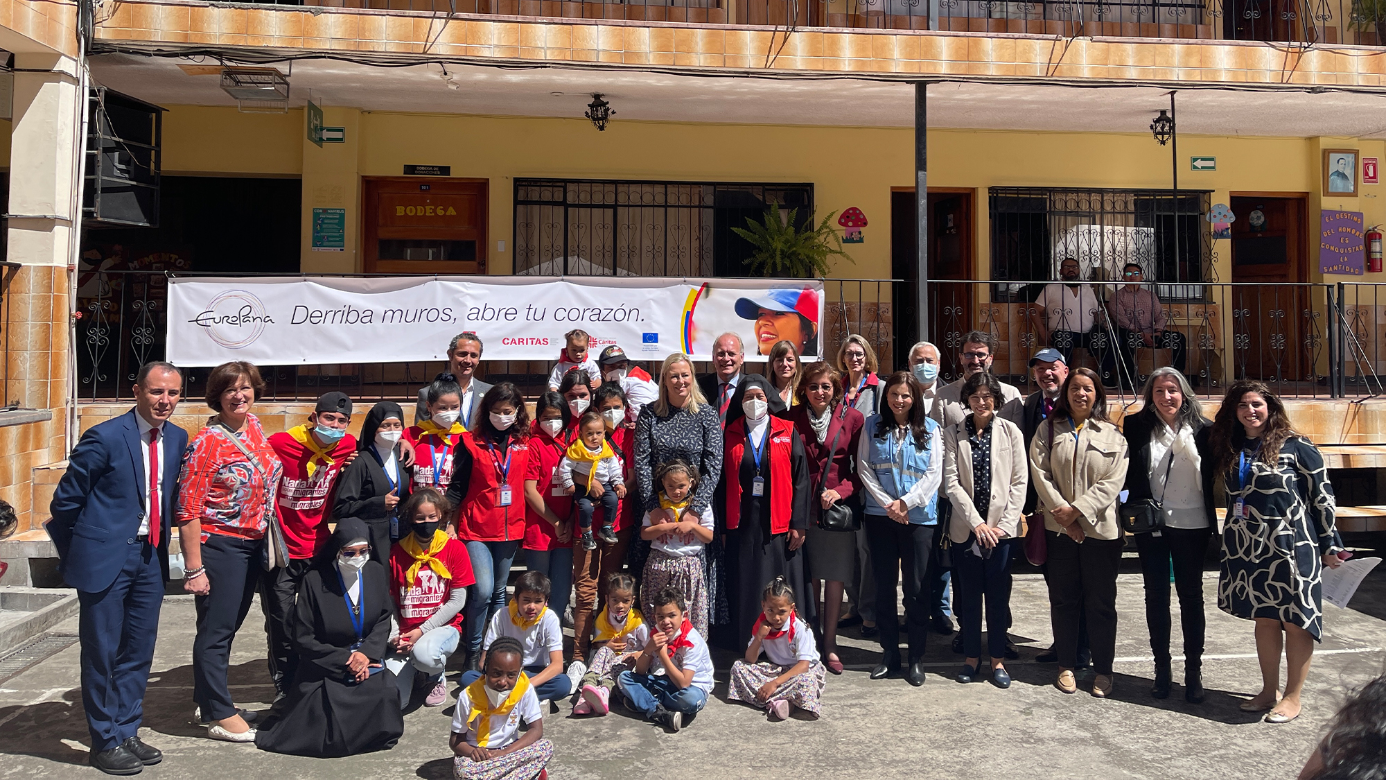 La casa de acogida Buen Samaritano de Quito recibió a la Comisaria de la UE